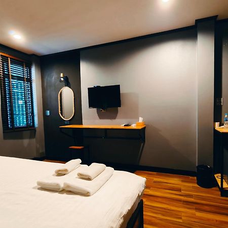 Lanta Chaolay Hostel Koh Lanta Exterior photo