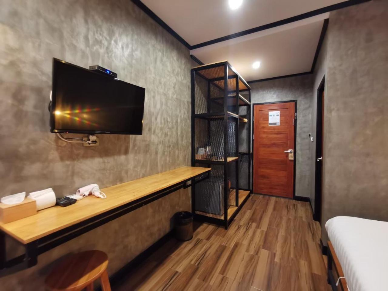 Lanta Chaolay Hostel Koh Lanta Room photo