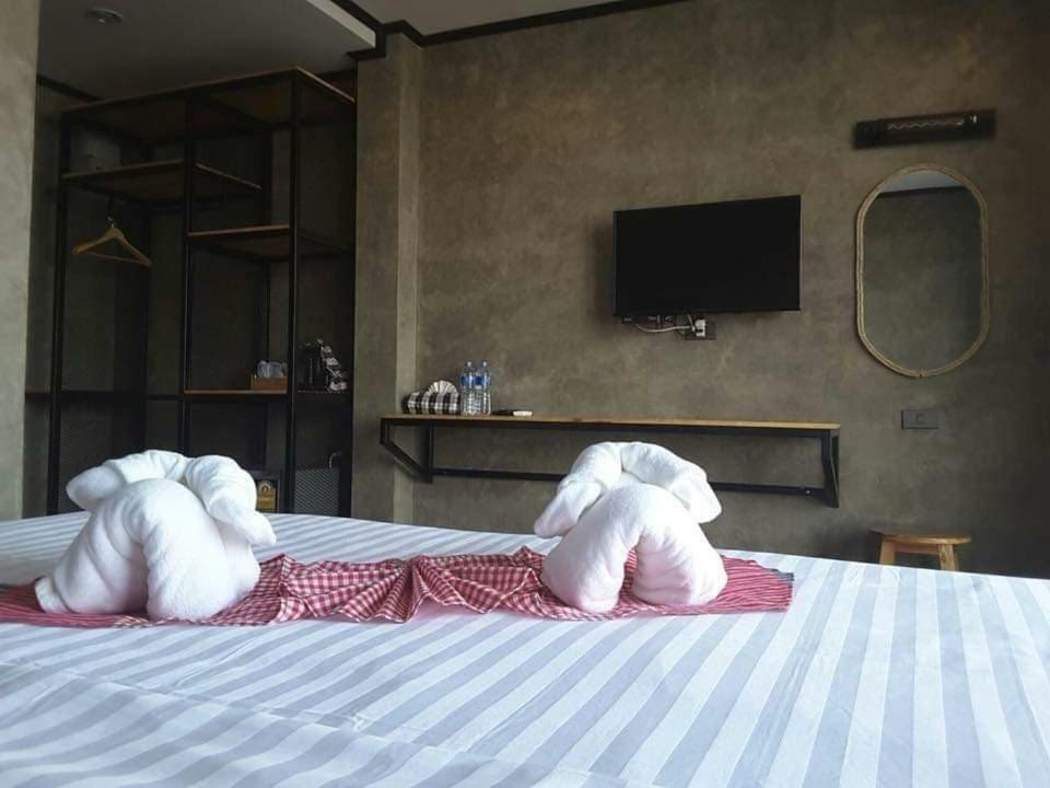 Lanta Chaolay Hostel Koh Lanta Exterior photo