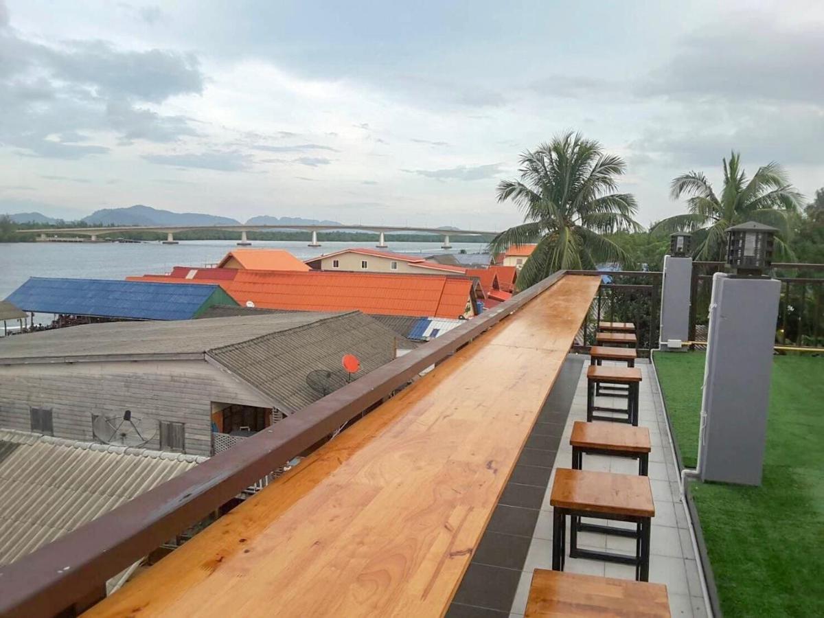 Lanta Chaolay Hostel Koh Lanta Exterior photo