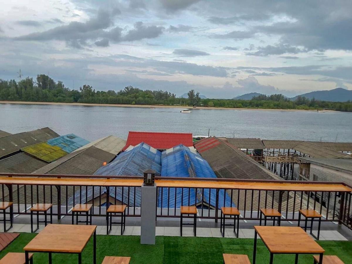 Lanta Chaolay Hostel Koh Lanta Exterior photo